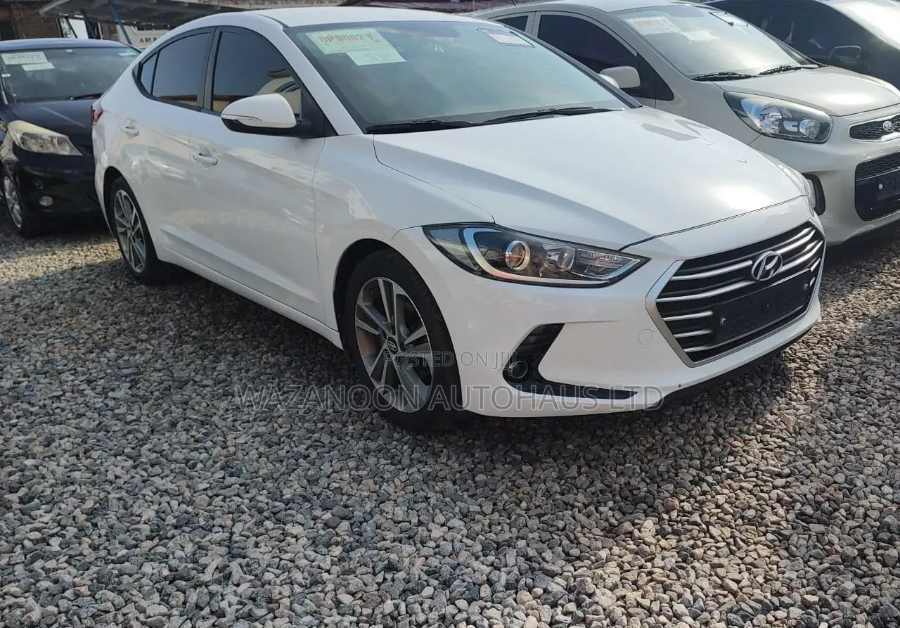 Hyundai Avante 2018 White
