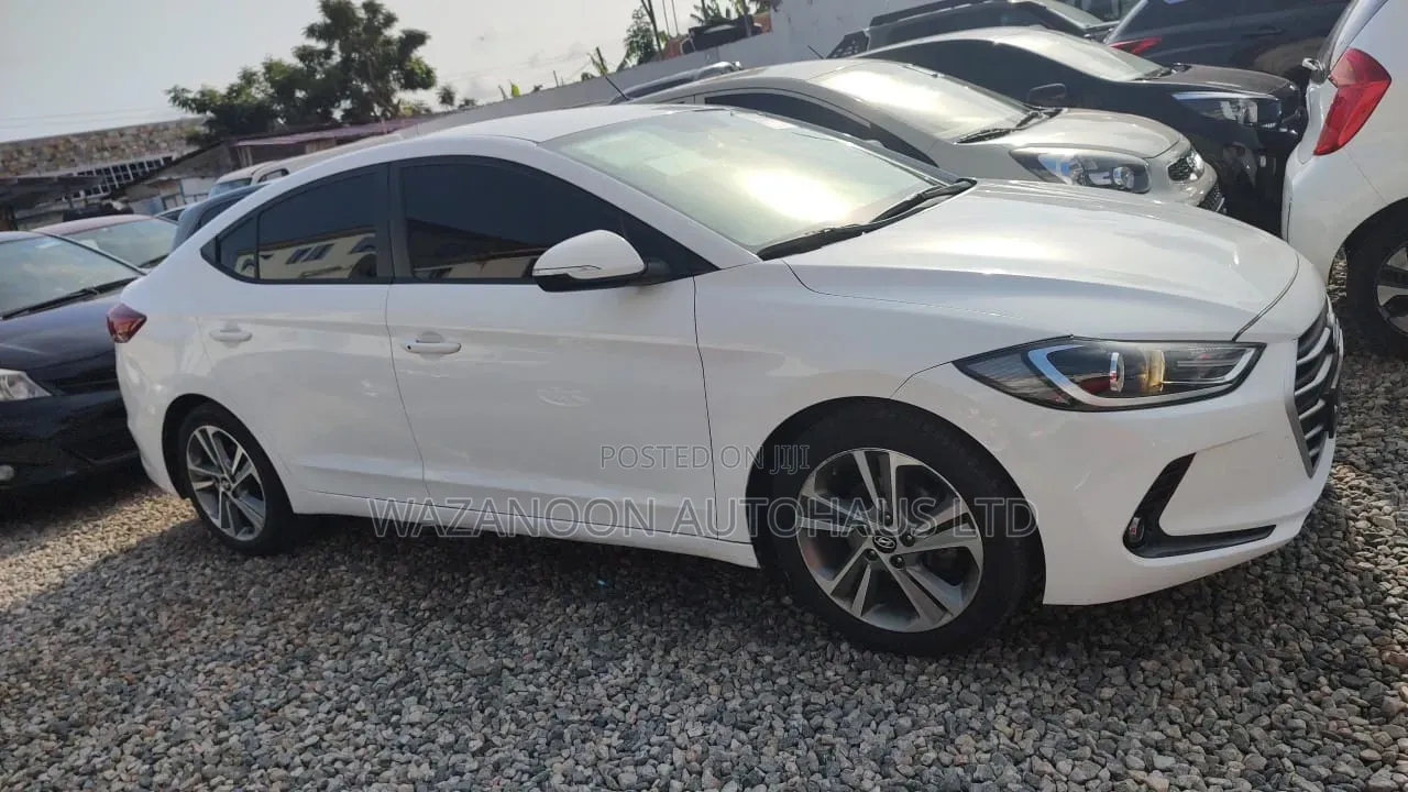Hyundai Avante 2018 White