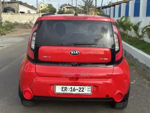 Kia Soul Base Hatchback 2017 Red