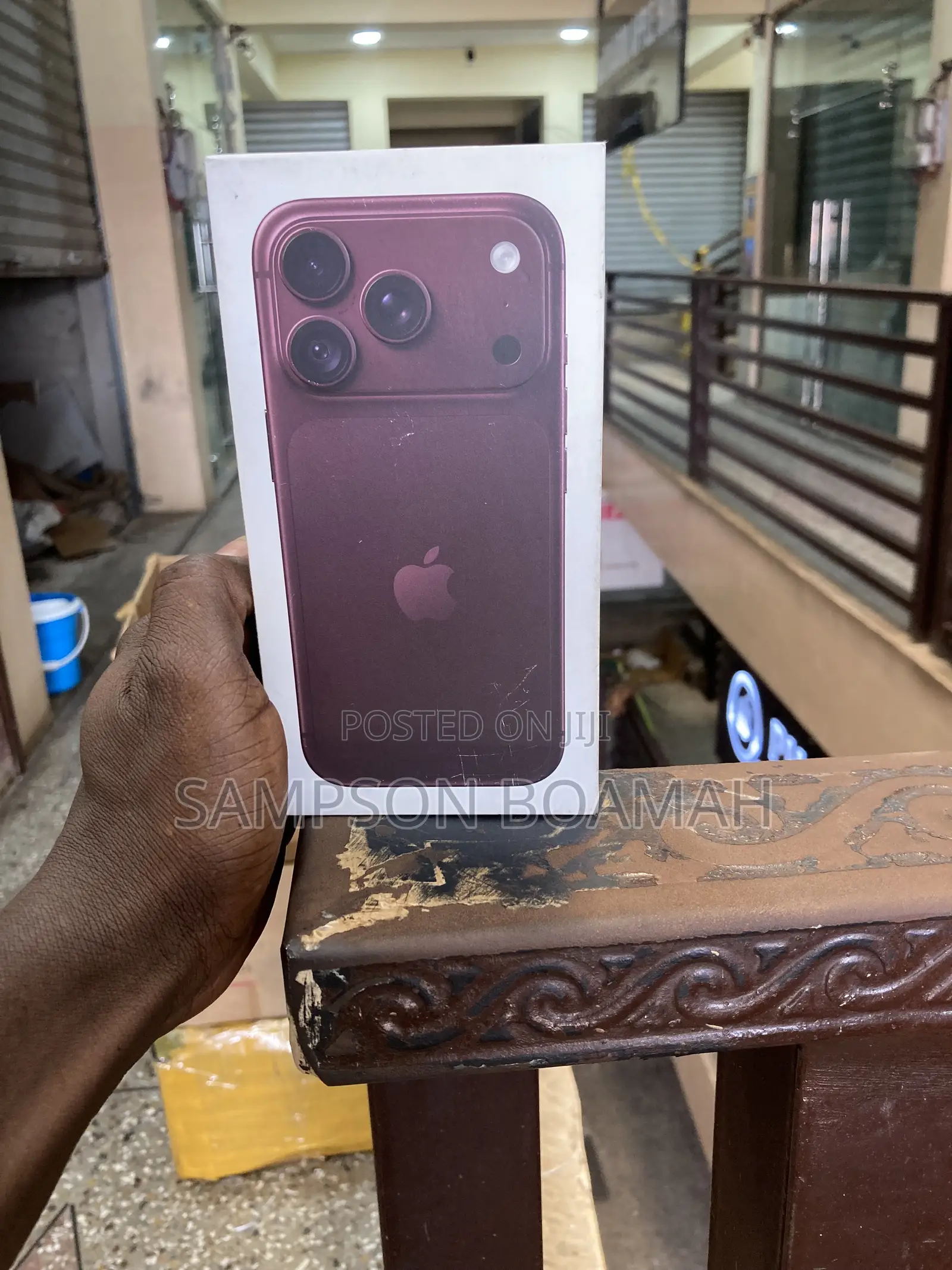 New Apple iPhone 18 Pro 256 GB Red
