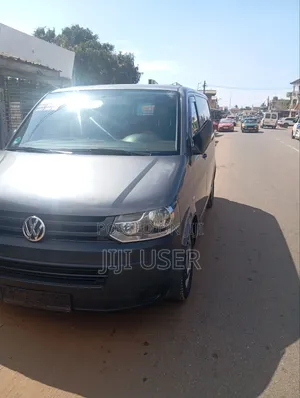 Volkswagen Transporter 2015 Grey