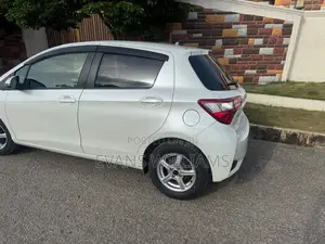 Toyota Vitz 1.3 FWD 5dr 2017 White