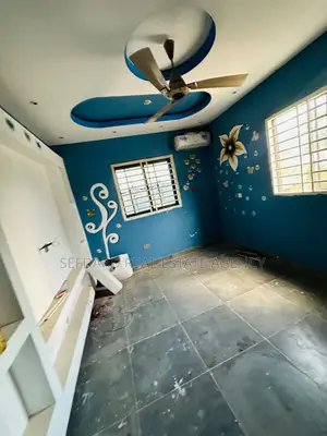 4bdrm House in Sefdard Properties, Amasaman for sale