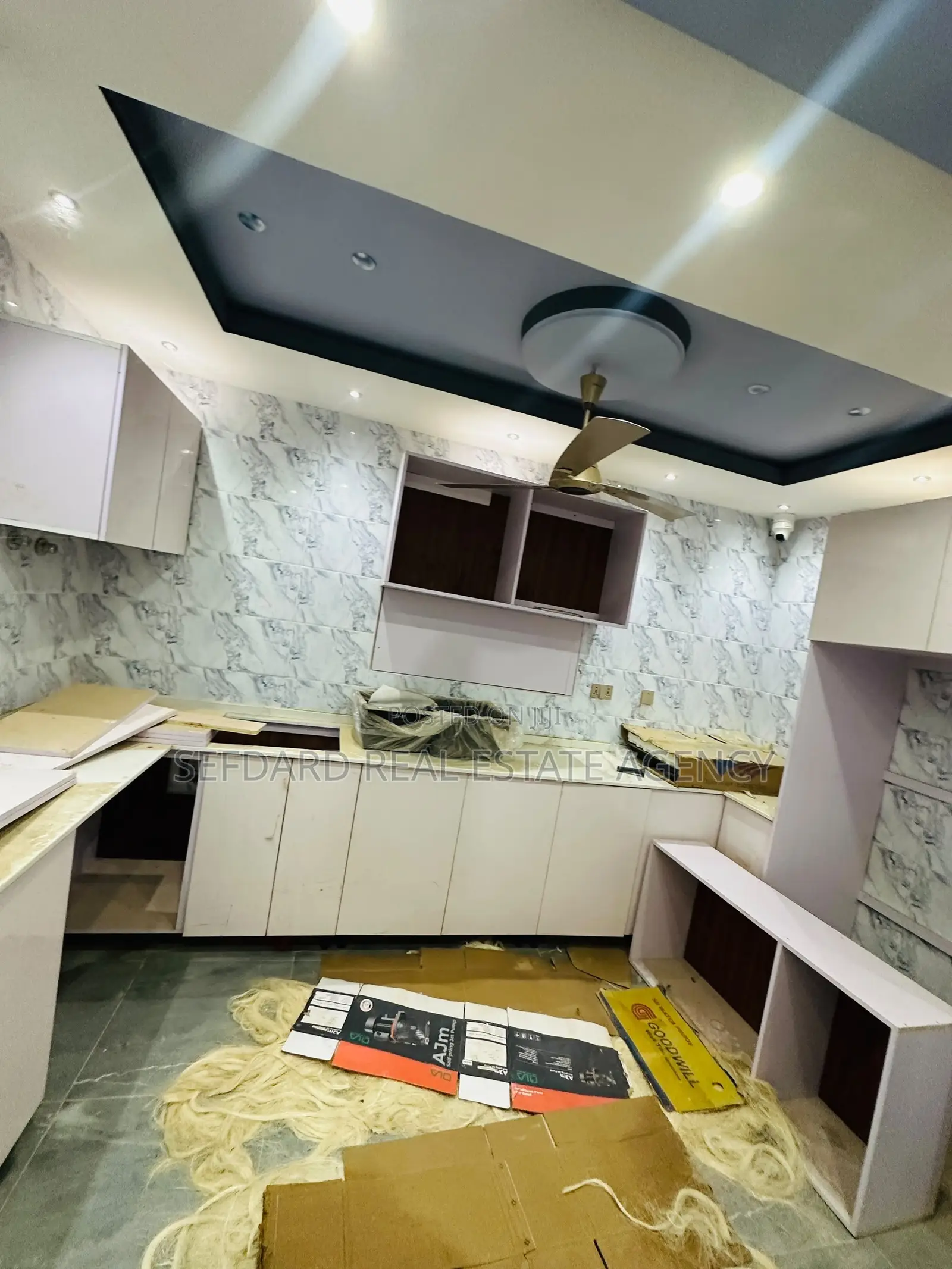 4bdrm House in Sefdard Properties, Amasaman for sale