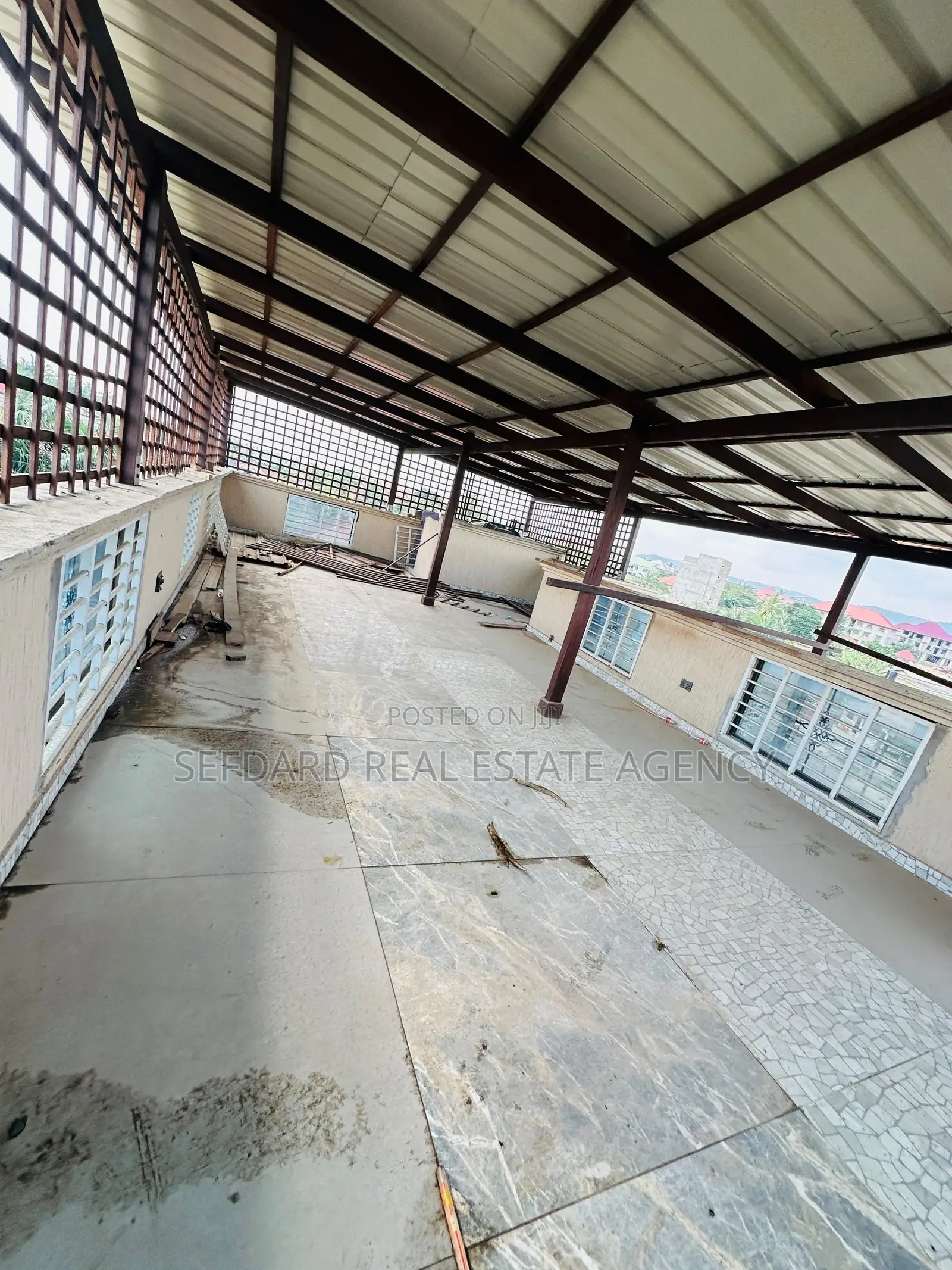 4bdrm House in Sefdard Properties, Amasaman for sale
