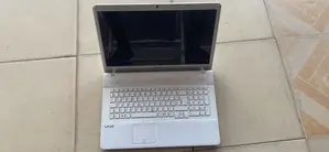 Laptop Sony VAIO PCG-7D1M 4GB Intel Core i3 HDD+SSD 500GB