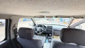 Nissan Frontier 2006 Gray