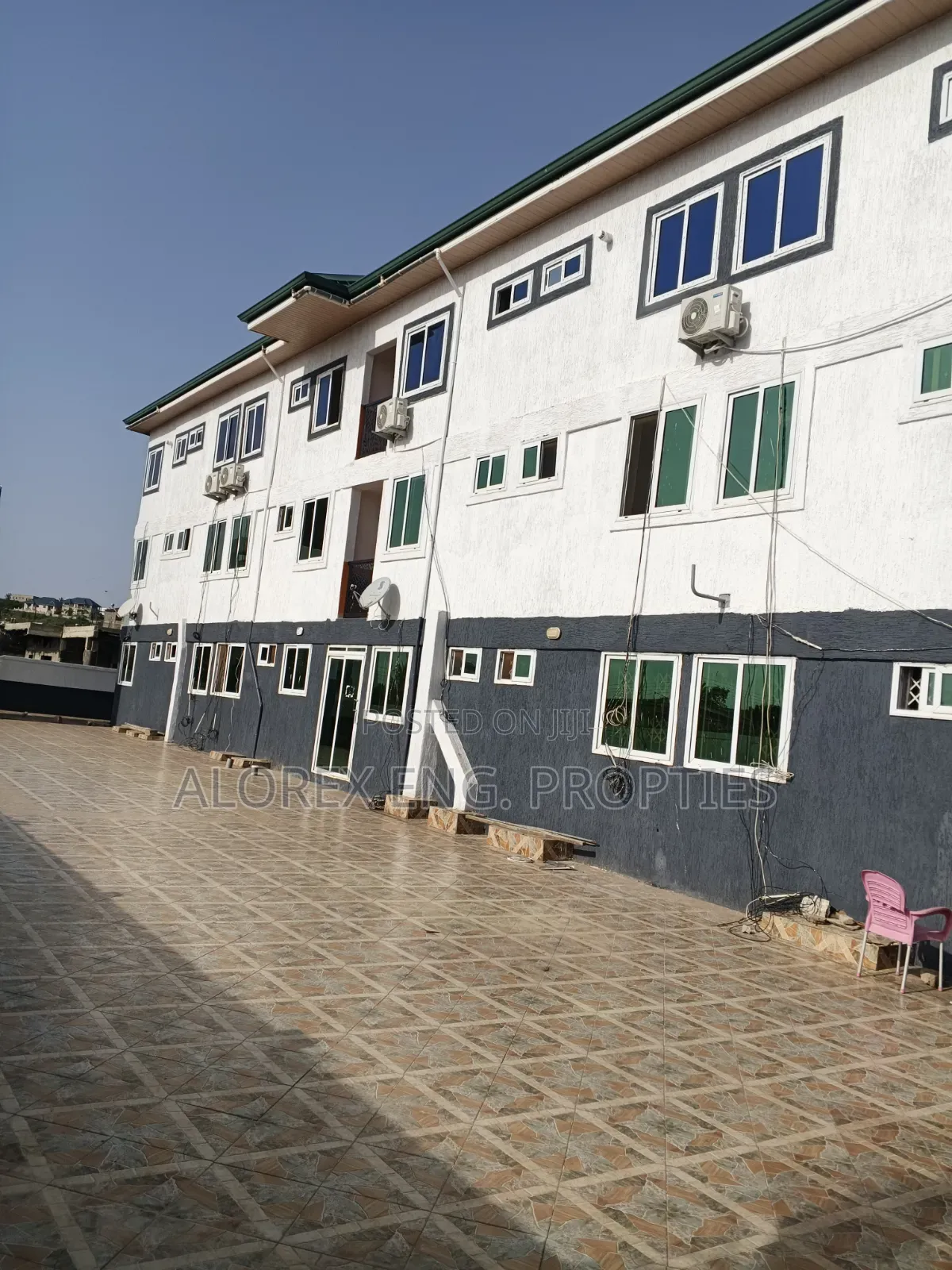 1bdrm Apartment in Saasabi Oyibi, Sasaabi for rent