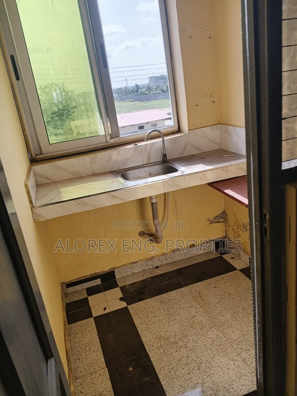 1bdrm Apartment in Saasabi Oyibi, Sasaabi for rent