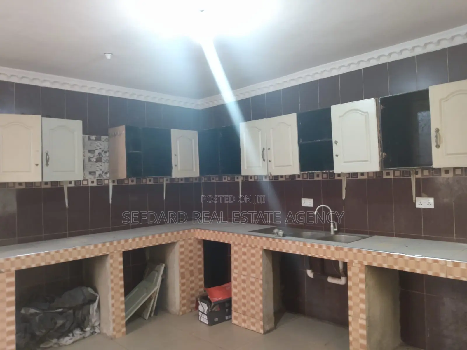 4bdrm House in Sefdard Properties, Kwabenya for sale