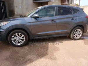 Hyundai Tucson SE FWD 2019 Gray