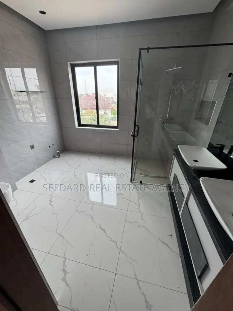 4bdrm House in Sefdard Properties, East Legon for sale