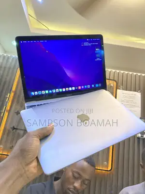 New Laptop Apple MacBook 2016 8GB Intel Core M3 SSD 256GB