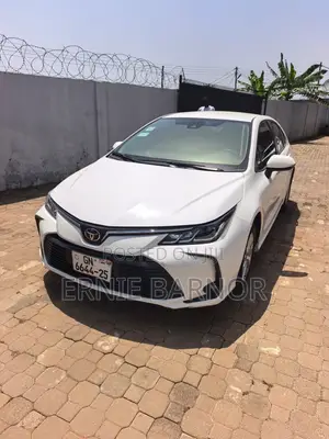 Toyota Corolla 2023 White