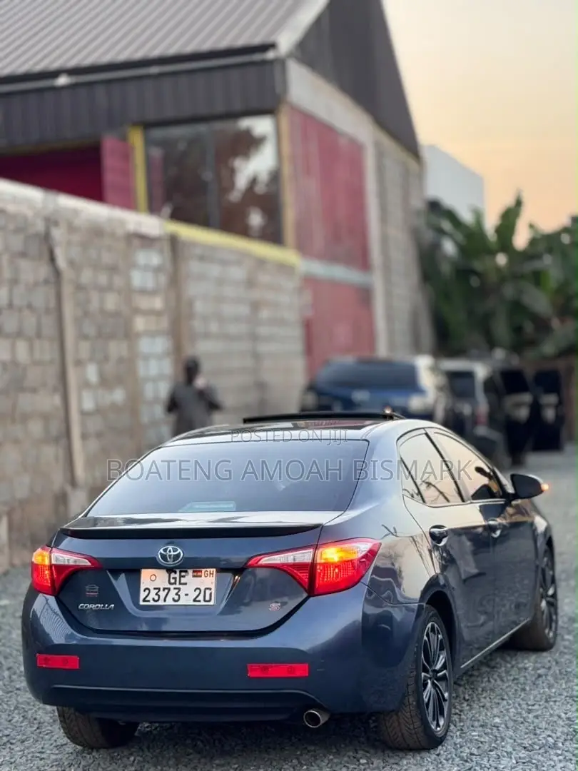 Toyota Corolla 2016 Matt Black