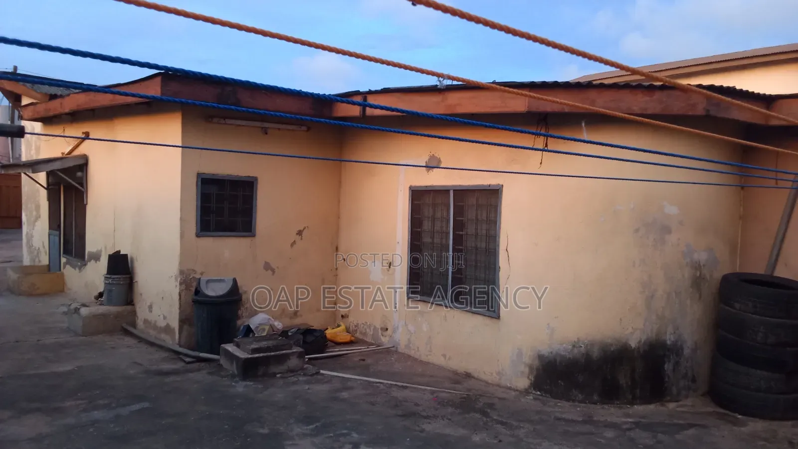 8bdrm House in Sakaman for sale