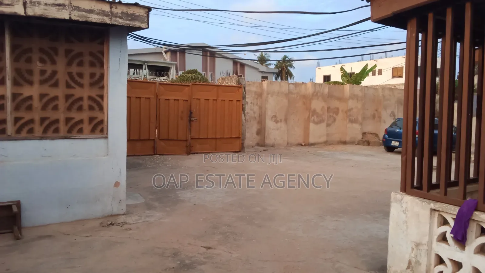 8bdrm House in Sakaman for sale