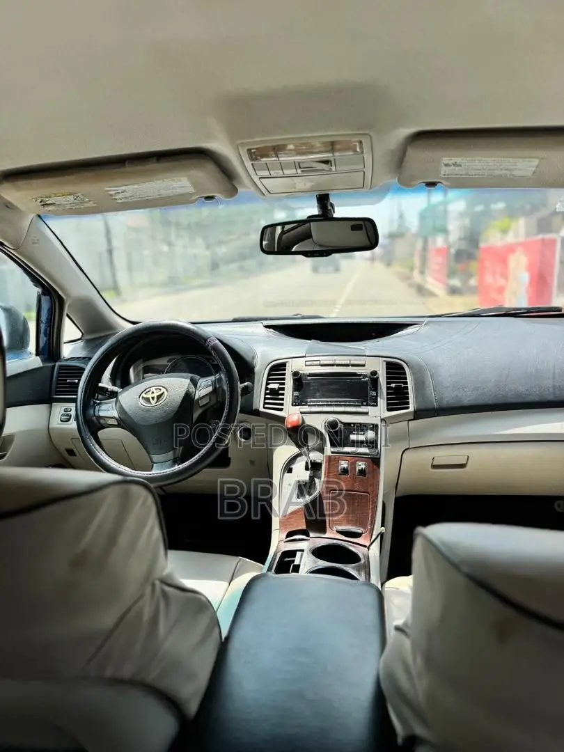 Toyota Venza XLE 2013 Blue