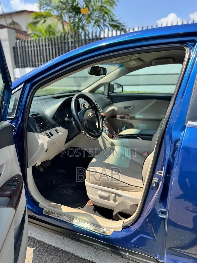 Toyota Venza XLE 2013 Blue
