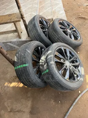 Honda Civic Rims and Tyres (Rim 17)