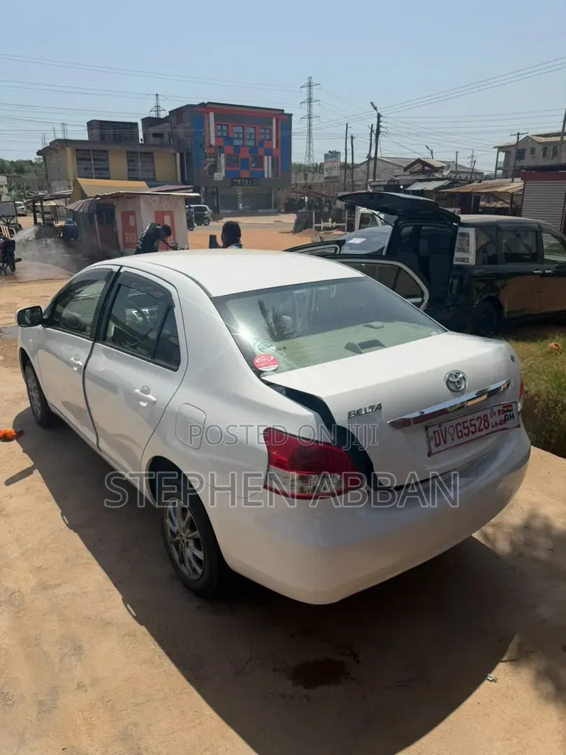 Toyota Belta 2010 White
