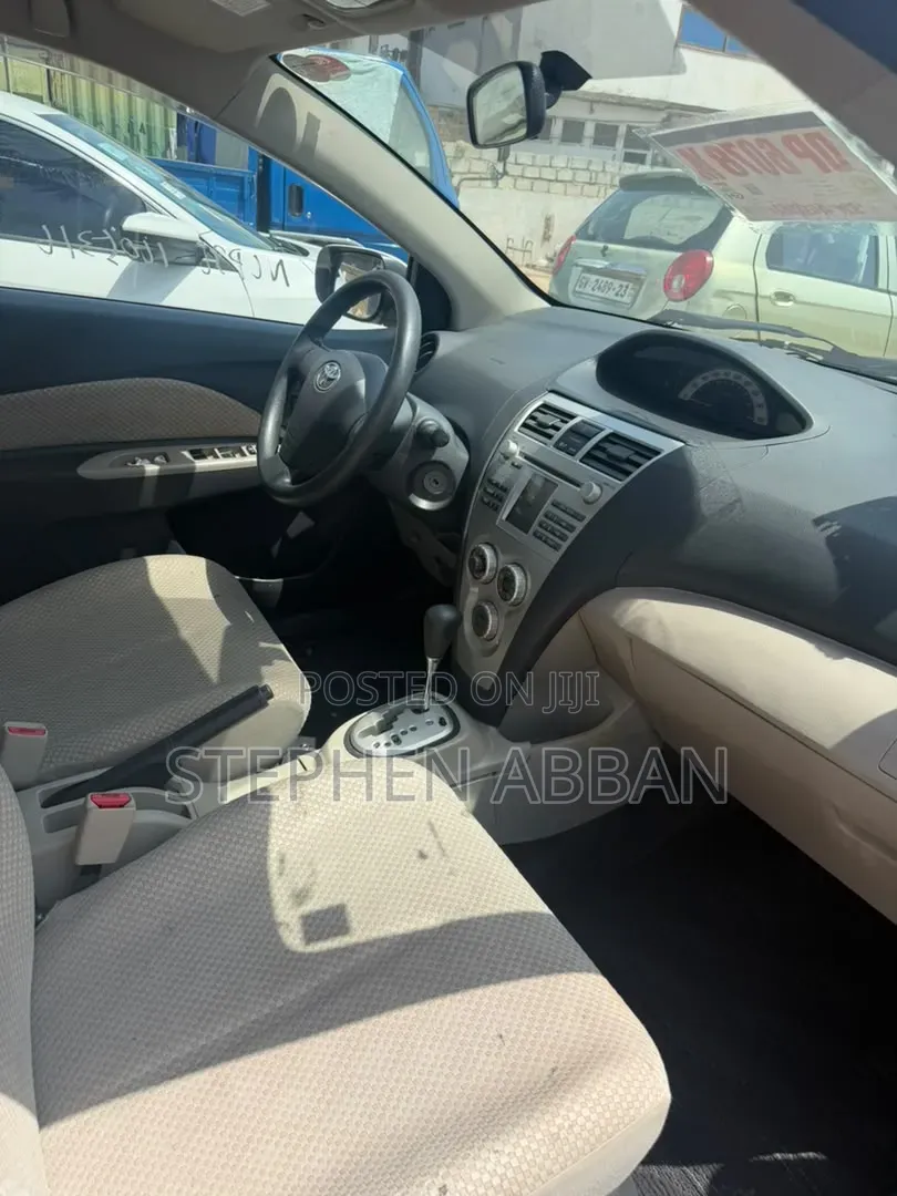 Toyota Belta 2010 White