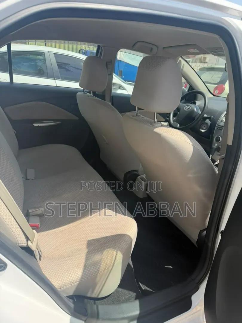 Toyota Belta 2010 White