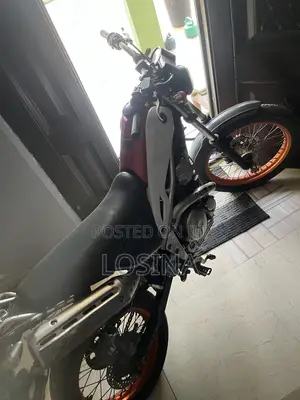 Yamaha 2021 Orange
