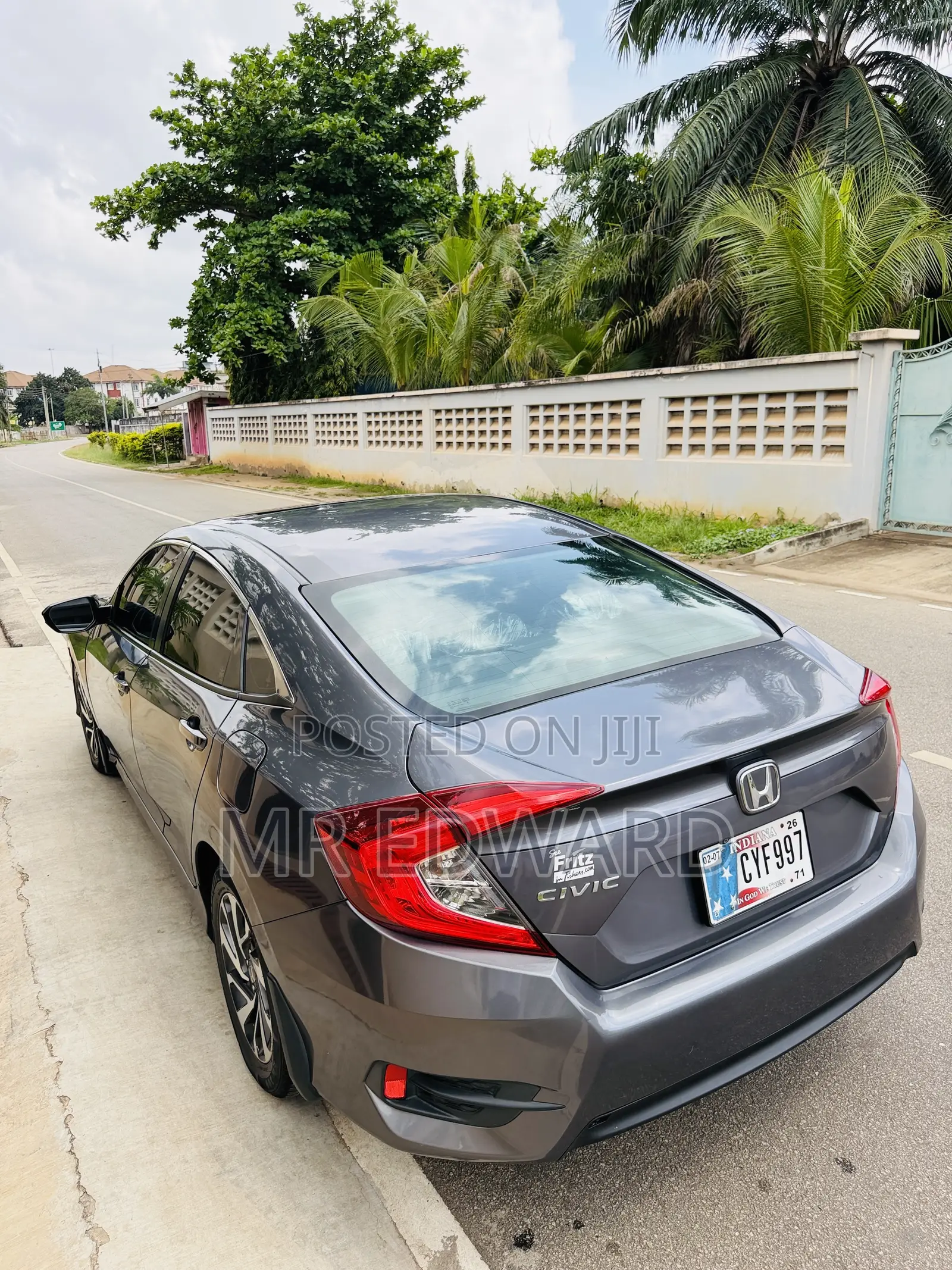 Honda Civic EX 4dr Sedan (2.0L 4cyl) 2017 Gray