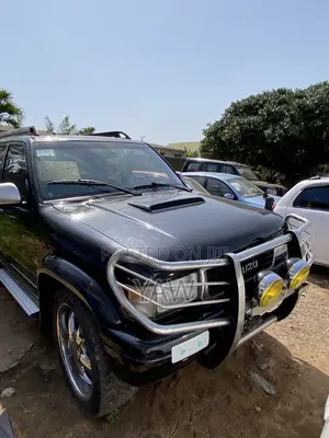 Isuzu Trooper 2002 Black