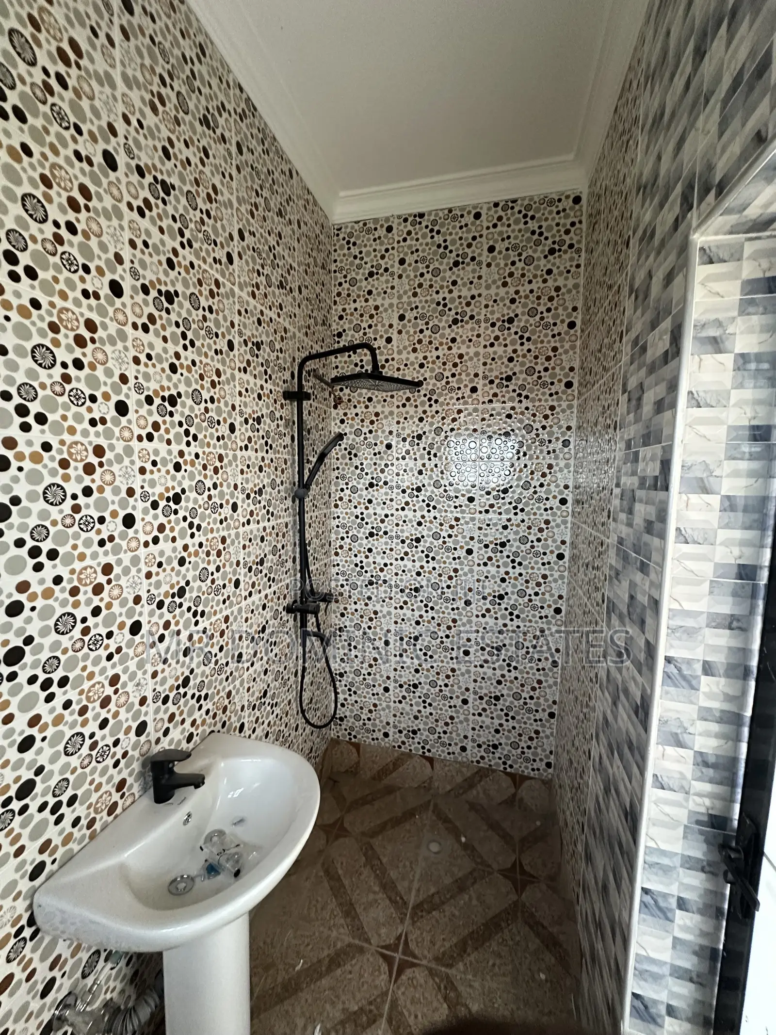 2bdrm Apartment in Mr Dominic Estate, Old Barrier for rent