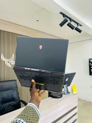 Laptop Alienware M15 R6 16GB Intel Core i7 SSD 1T