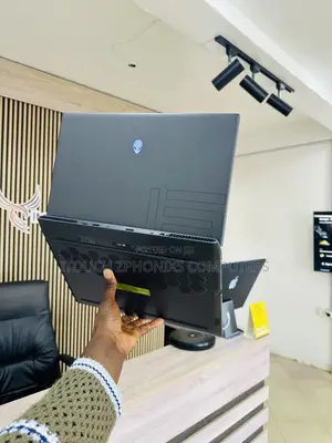 Laptop Alienware M15 R6 16GB Intel Core i7 SSD 1T