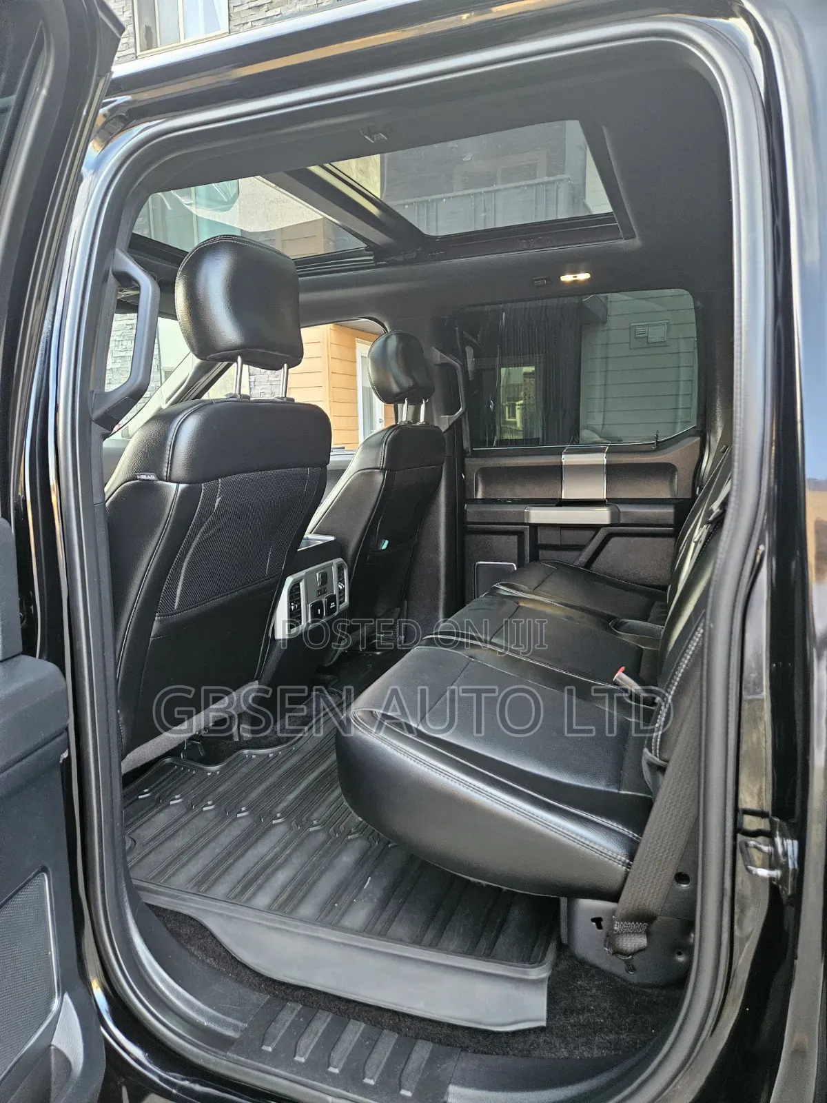 Ford F-150 Lariat 4x4 SuperCrew Cab Styleside 5.5 ft. box 145 in. WB
