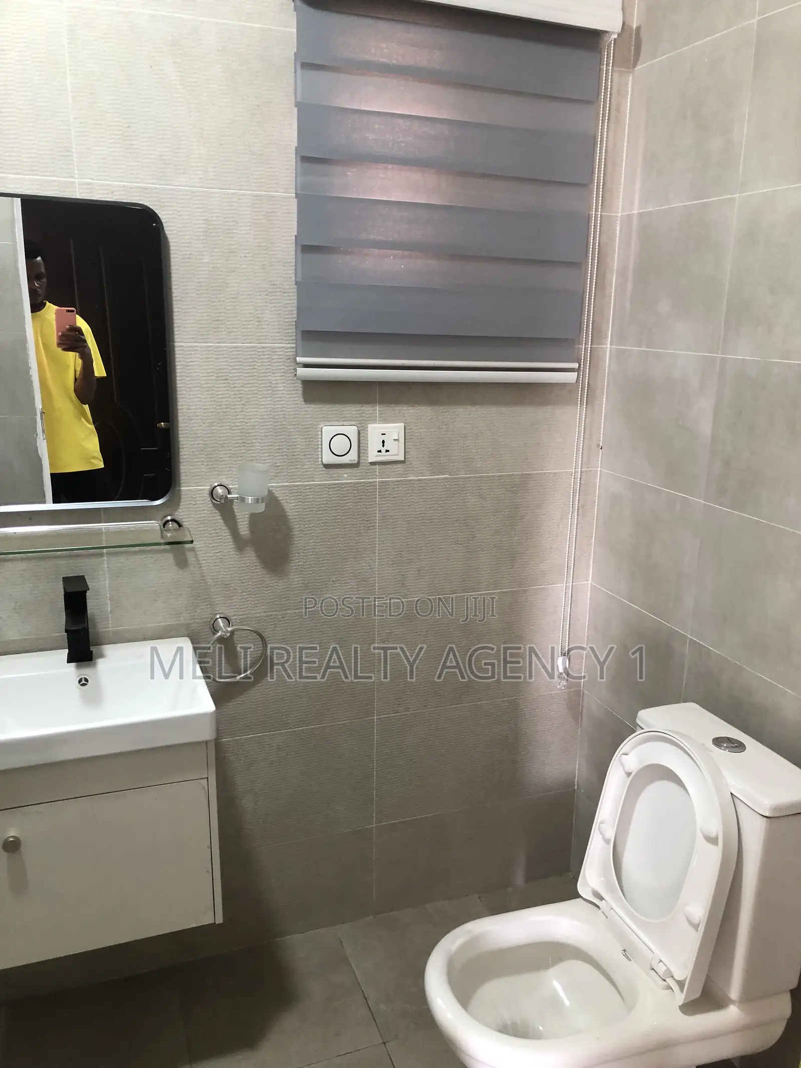 Furnished 1bdrm Apartment in West Hills Mall Area for rent