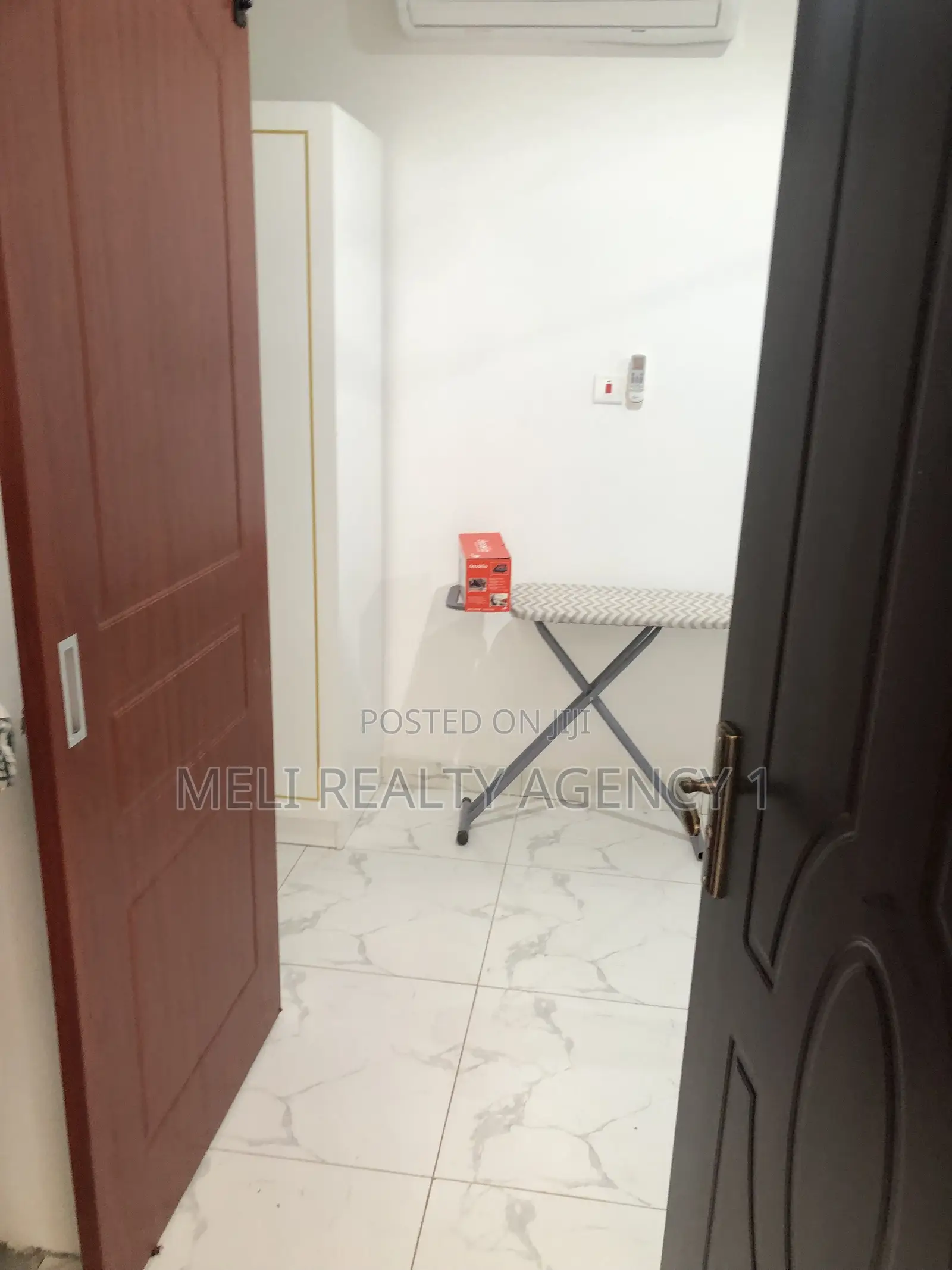 Furnished 1bdrm Apartment in West Hills Mall Area for rent