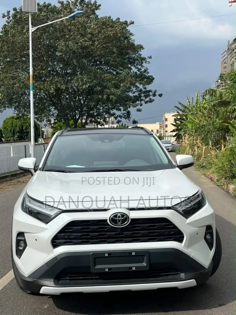 New Toyota RAV4 2023 White