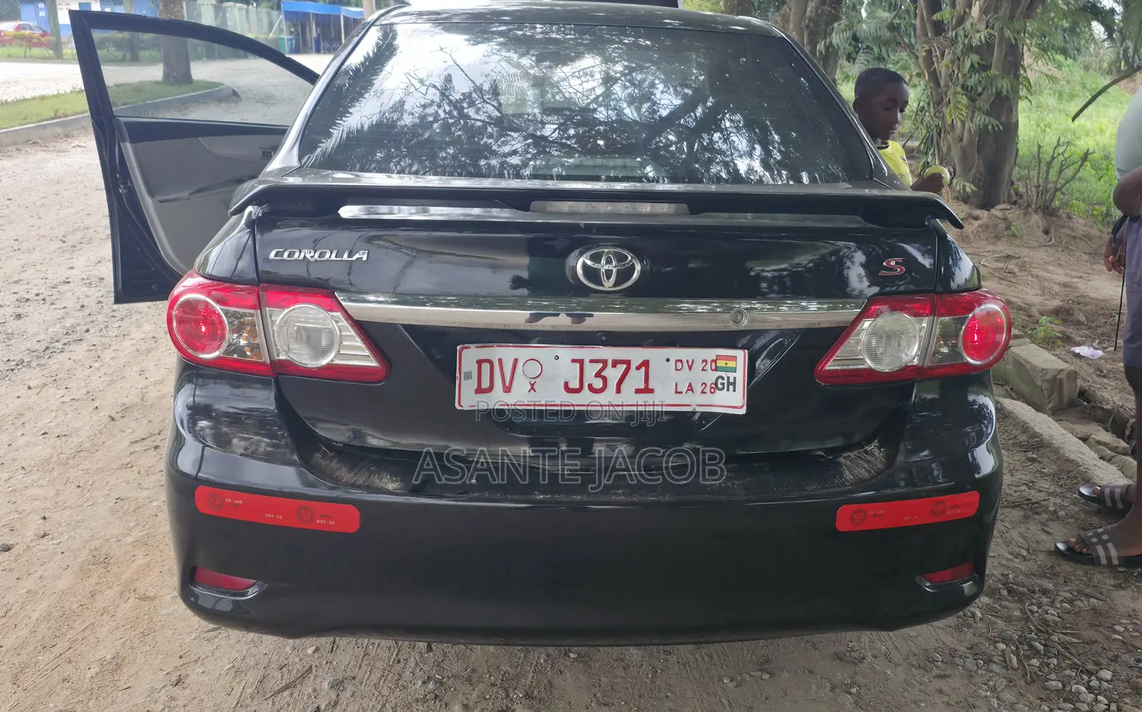 Toyota Corolla L 4dr Sedan (1.8L 4cyl 5M) 2012 Black