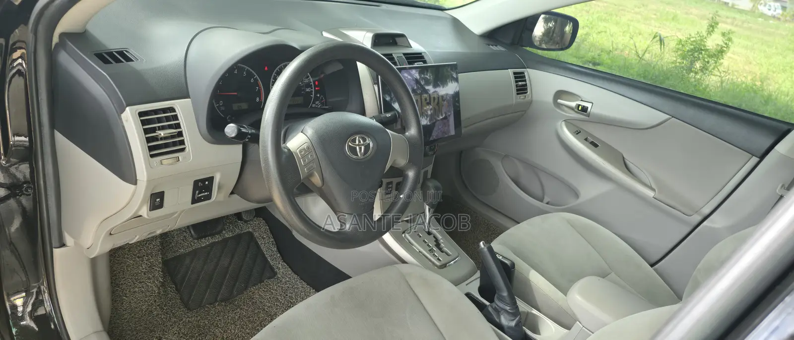 Toyota Corolla L 4dr Sedan (1.8L 4cyl 5M) 2012 Black