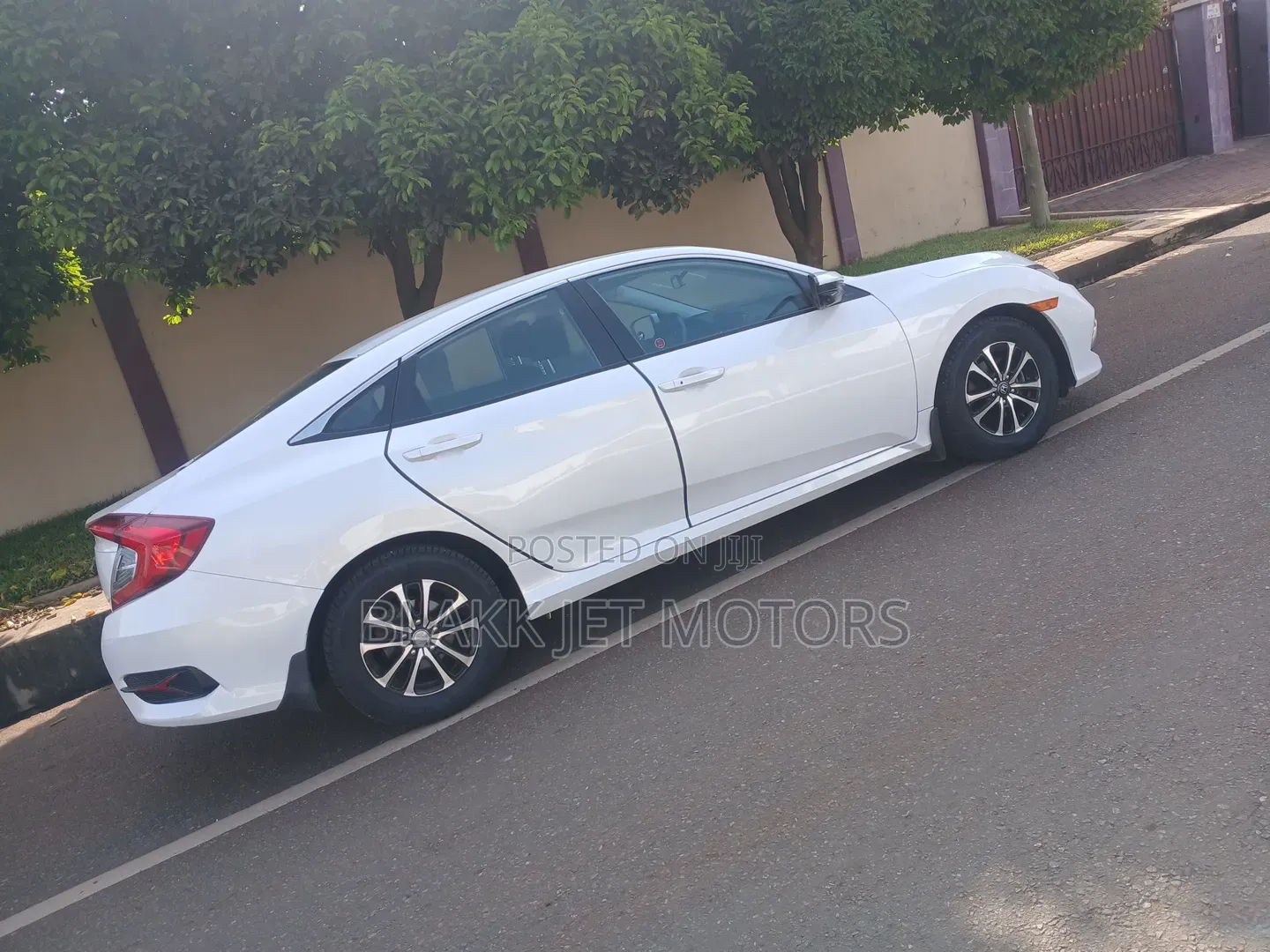 Honda Civic Touring Coupe 2020 White