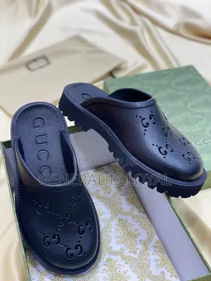 Black Gucci Rubber Chunky Lug Soles GG-monogram Platform Clogs