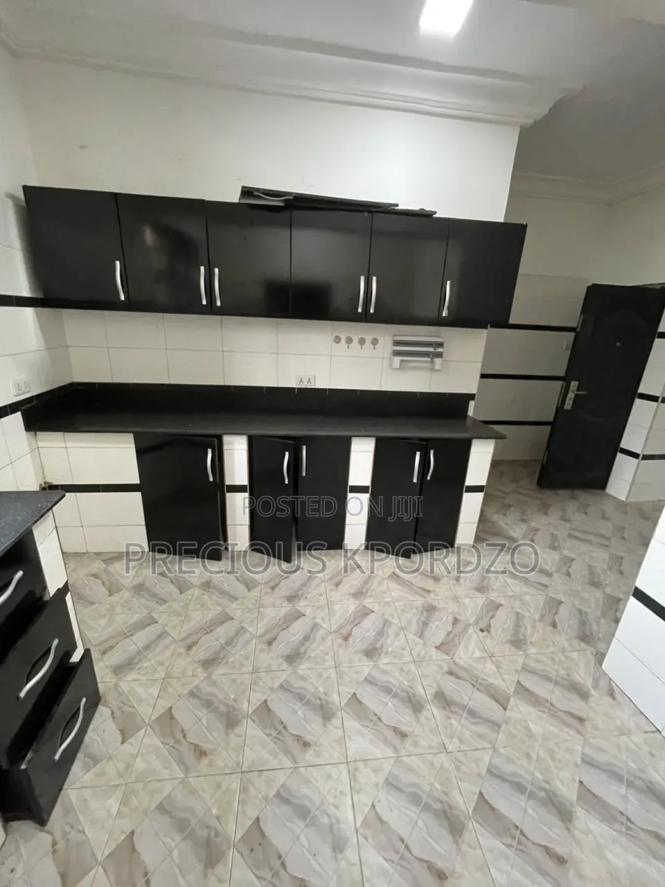 2bdrm Apartment in Lakeside Estate for rent