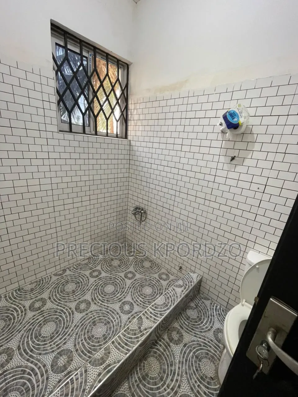 2bdrm Apartment in Lakeside Estate for rent