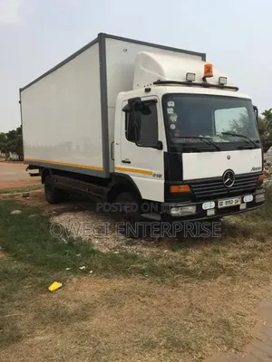 Benz Cargo Truck for Rental, Haulage & Goods Transportation