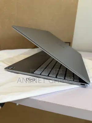 New Laptop Dell XPS 13 32GB Intel Core i7 SSD 512GB