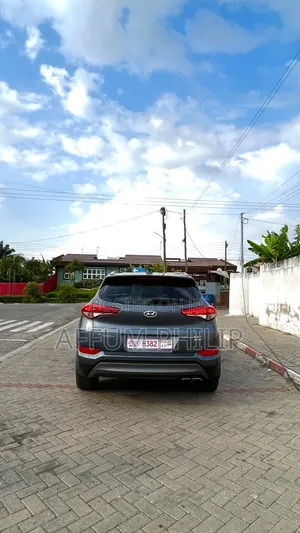 Hyundai Tucson Eco FWD 2016 Gray