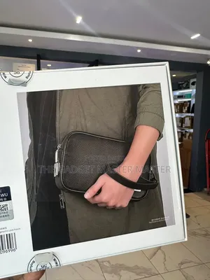 Wiwu Master Genuine Leather Fingerprint Lock Pouch