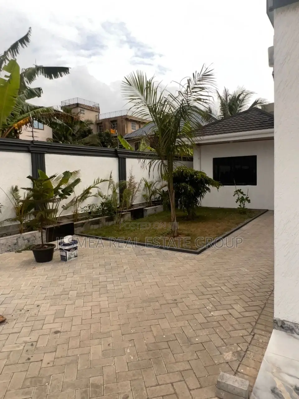 4bdrm House in Jesmea Real Estate, Tseaddo for rent