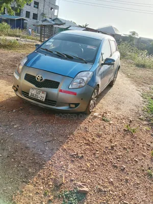 Toyota Vitz 1.3 AWD 3dr 2010 Blue