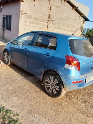 Toyota Vitz 1.3 AWD 3dr 2010 Blue